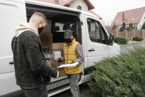 International courier companies UK list with Twenty47 Logistics offering reliable UK parcel and pallet delivery services.