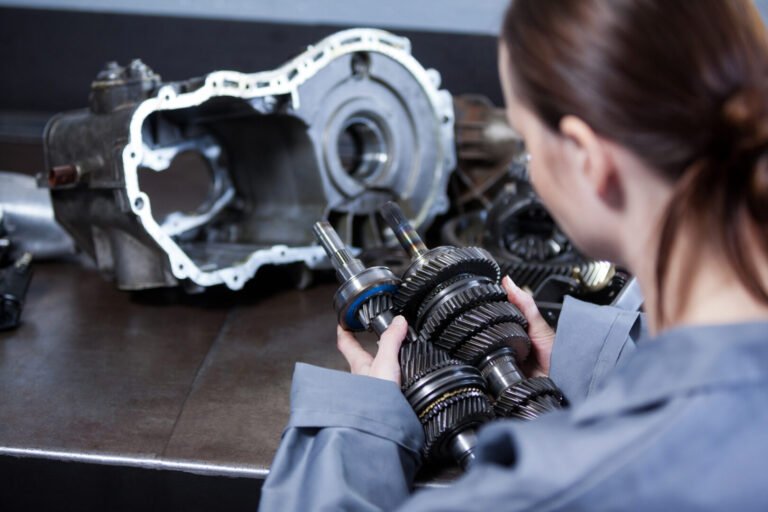 Top 7 Benefits of Using a Same Day Engine Courier in the UK