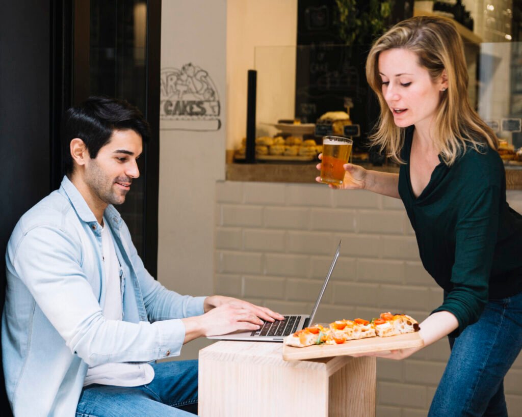 Restaurant Courier Service in London